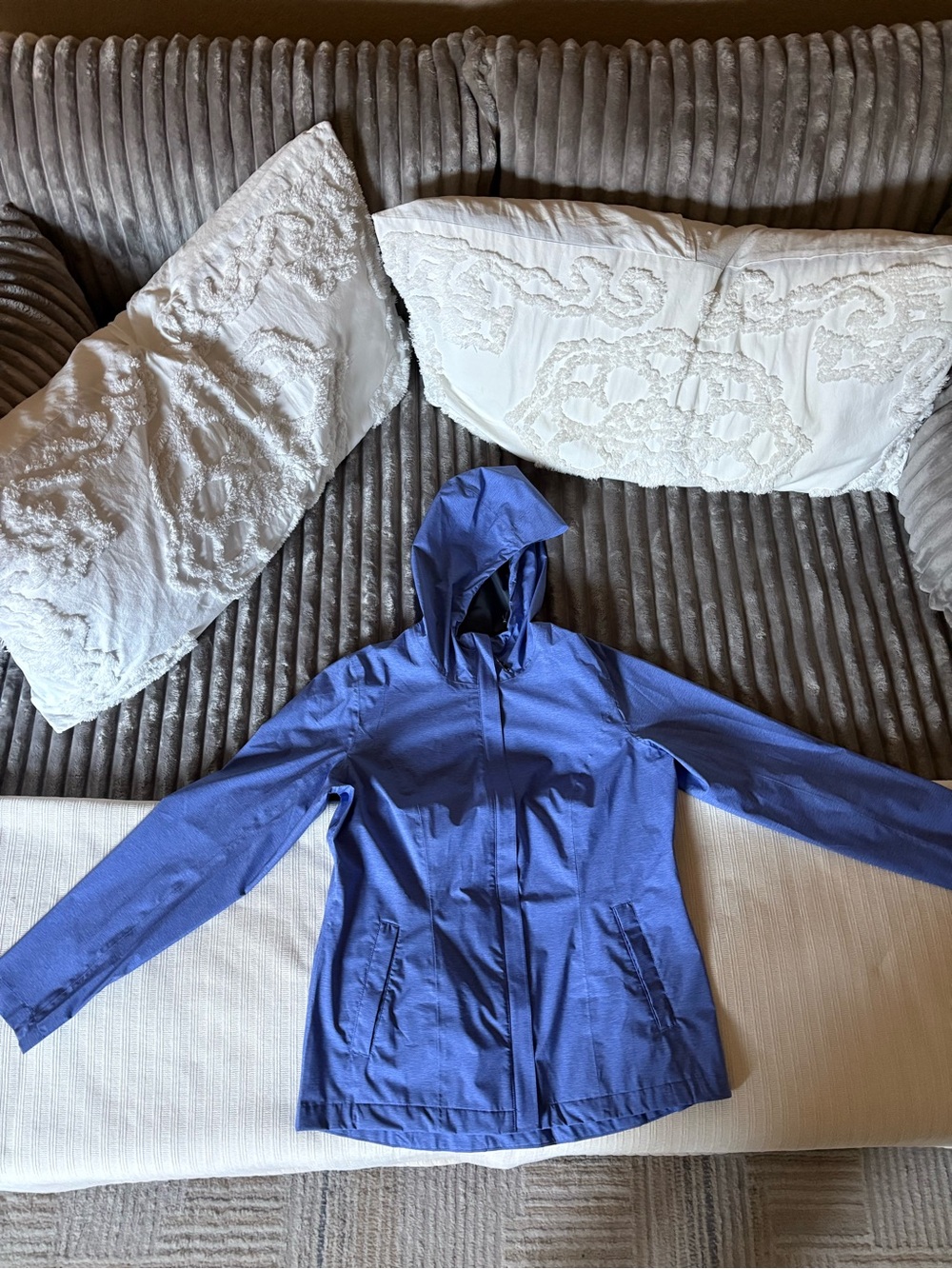 32 Degrees Windbreaker Thin Lightweight Rain Blue Hooded Jacket